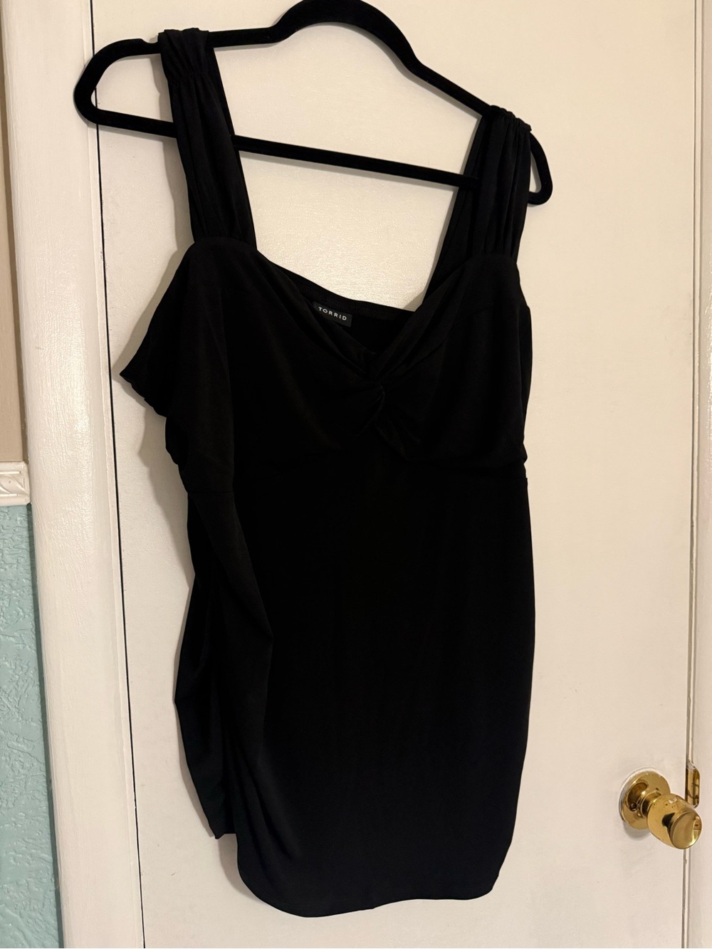Torrid Black Twist-Front Tank